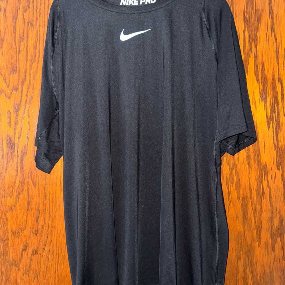 Nike Pro Men's Black Shirt